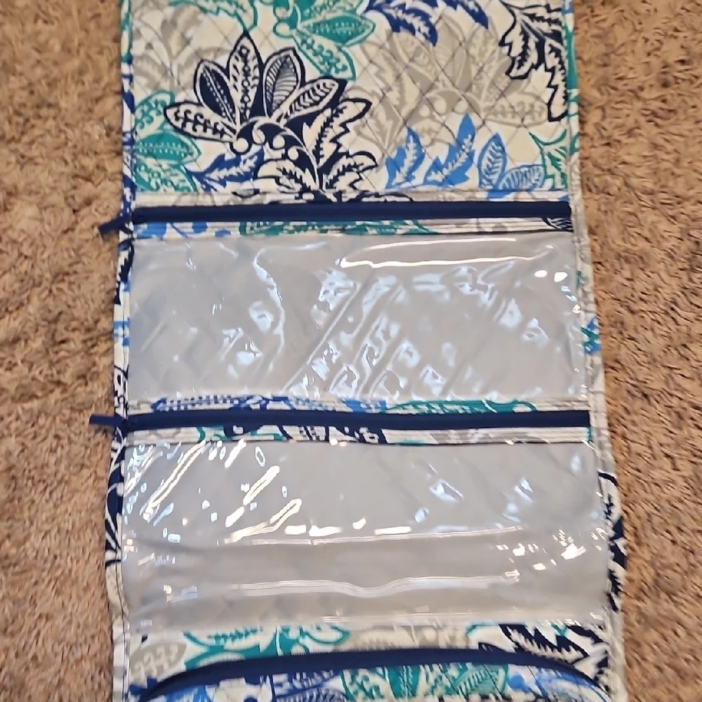 Vera Bradley Quilted Hanging Travel Organizer in Santiago